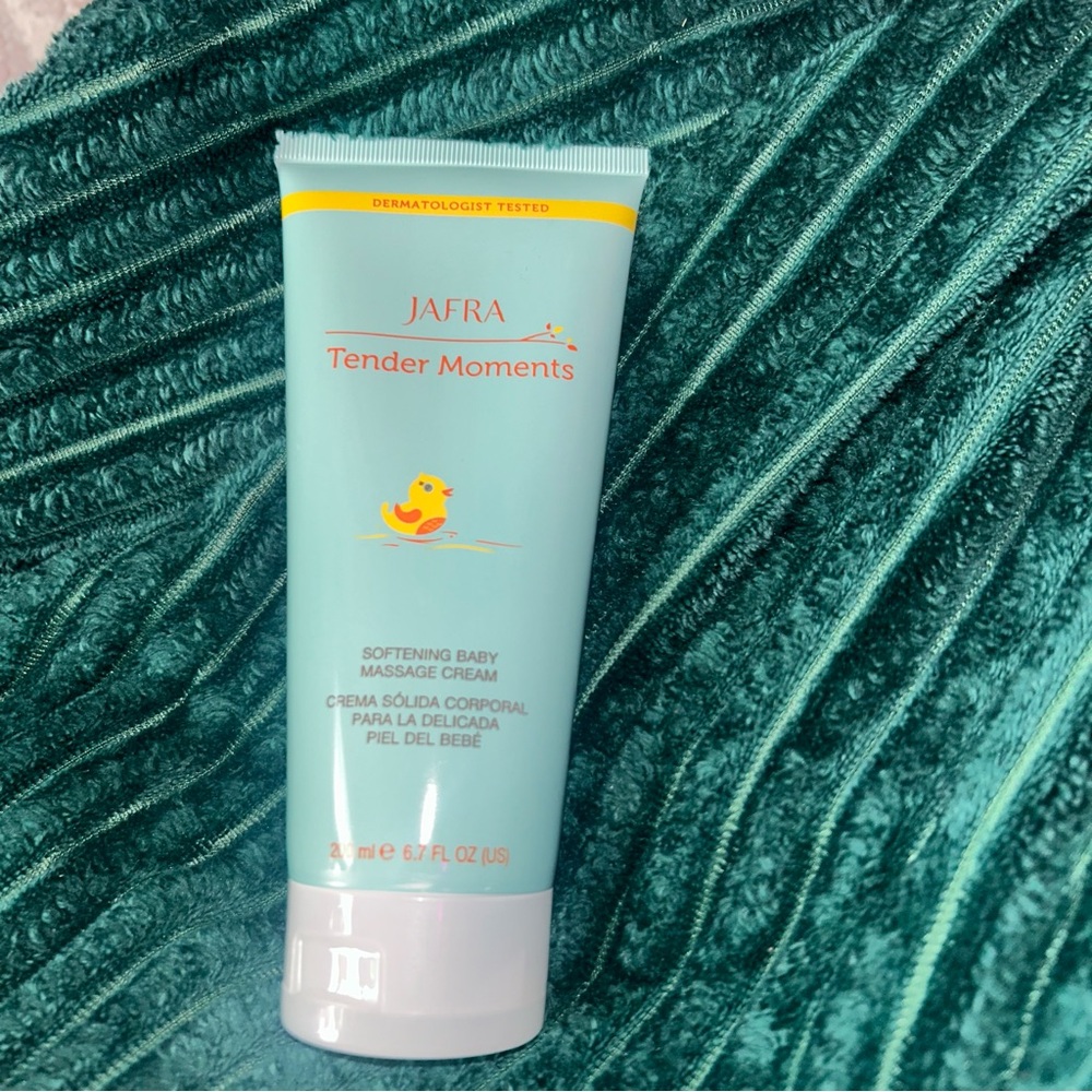 JAFRA Tender Moments Baby Cream - Blue and Yellow